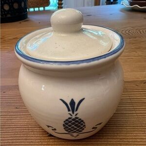 Hospitality Sugar
Bowl & Lid by Pfaltzgraff Very Rare